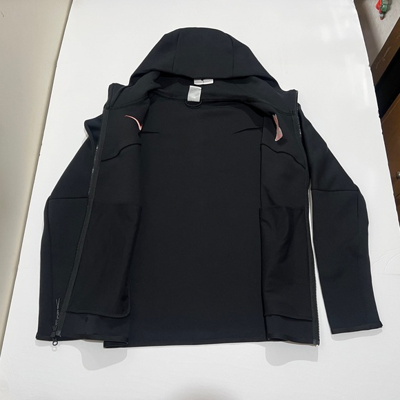 Nike x Liverpool Football Club, Tech Fleece, DN3085 010, Black & Red - Picture 6 of 16
